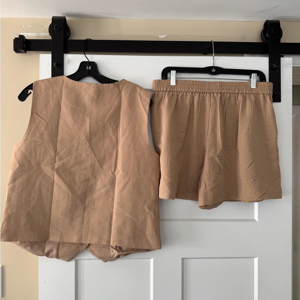 Women's Vest and Short Set - Picture 2 of 4